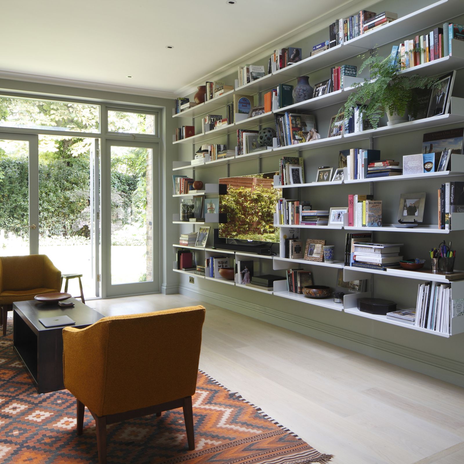 Belsize Park Apartment